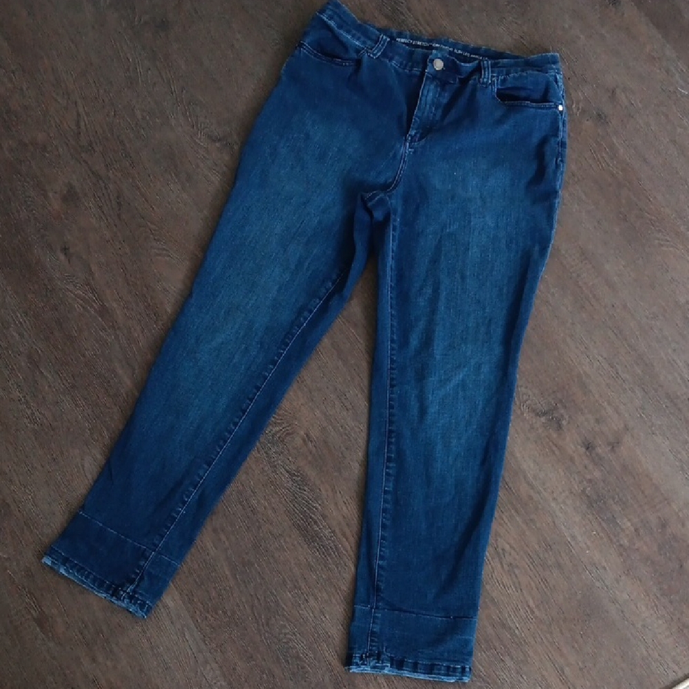 Women's Straight Leg Jeans in Dark Blue Denim